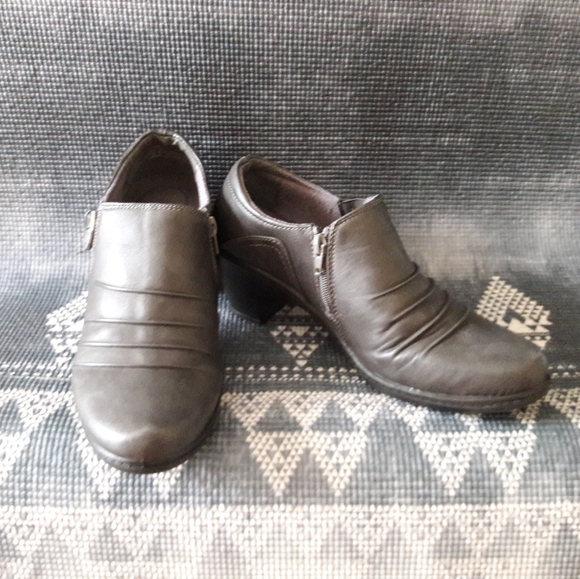 Ankle Boot - Picture 10 of 13